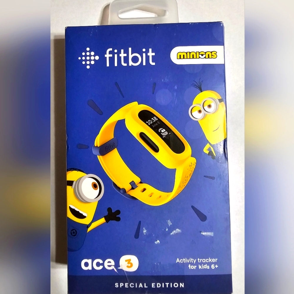 Fit bit minion special edition  for kids 6+